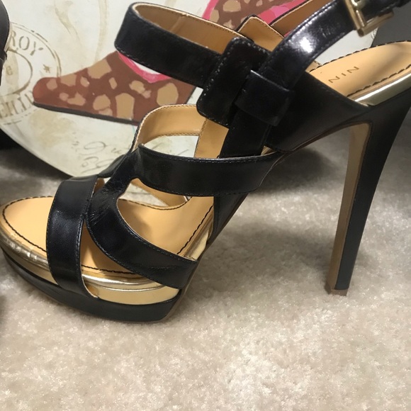 Heels - Picture 2 of 4